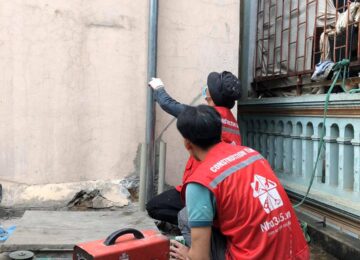 Nâng tầng nhà dân trong ngõ chợ Khâm Thiên