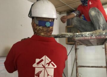 Cải tạo nhà dân bị lâu ngày xuống cấp ở Phạm Ngọc Thạch