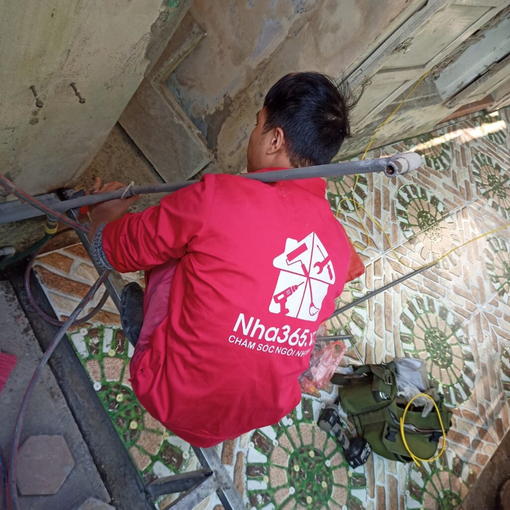 THI CÔNG LẮP ĐẶT HỆ THỐNG ĐIỆN NƯỚC QUÁN ĂN 58 LĨNH NAM 4 Z2277187970705 e16daff0f3d8bebfa545da4fad1ddf43