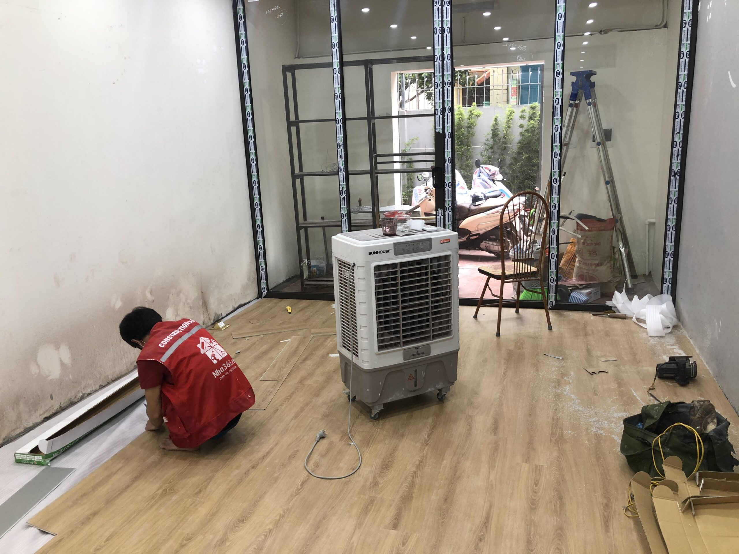 DỰ ÁN SỬA CHỮA, CẢI TẠO VĂN PHÒNG TẠI NGỌC HỒI 5 Z2467819928489 3bc9c7cd1d1a9276f893852e9bad0f67 scaled